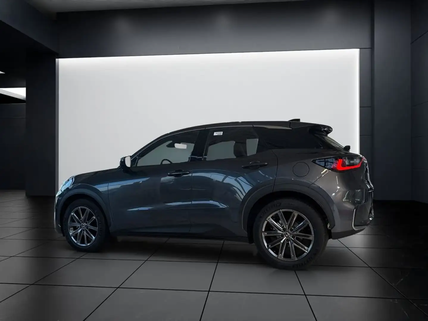 Lexus LBX FWD Relax März 2026 Grau - 2