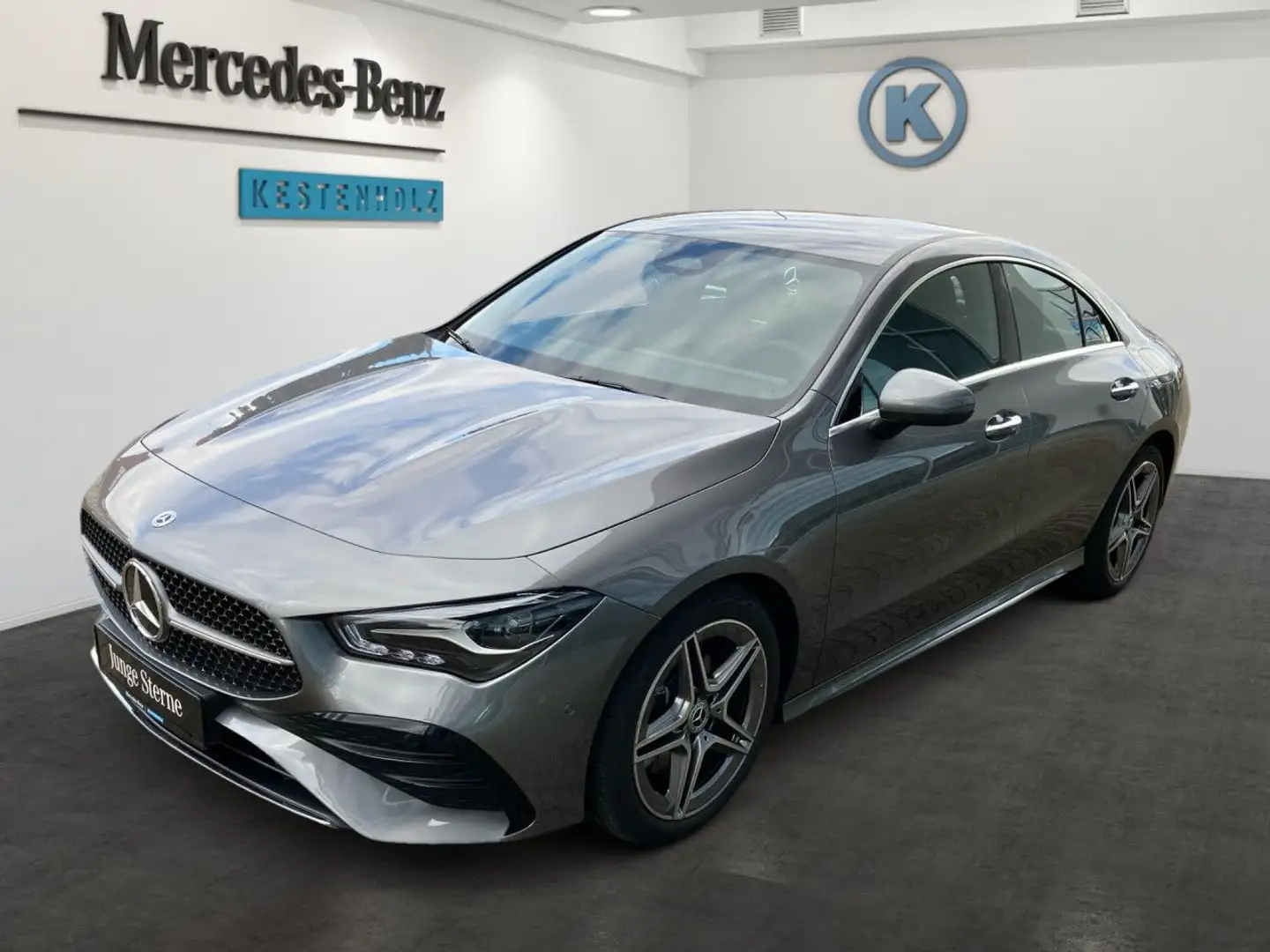 Mercedes-Benz CLA 200 AMG+KAMERA+AHK+KEYLESS+TOTWNKL+AMBIENTE Grau - 2
