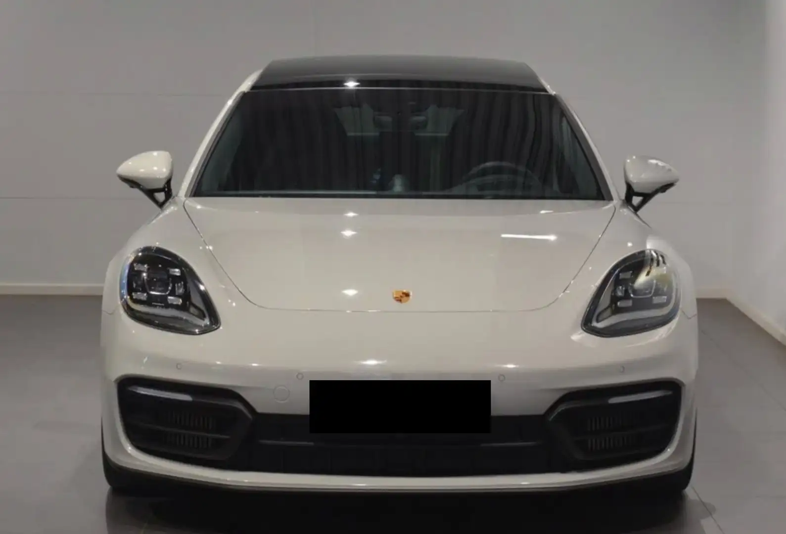 Porsche Panamera 4 E-Hybrid Platinum Edition - 2