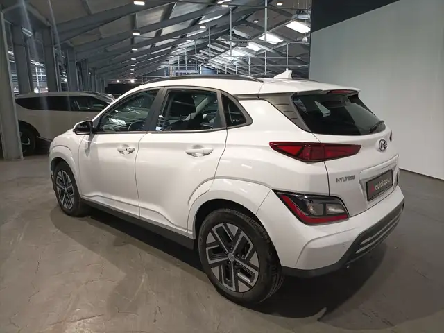 Hyundai Kona view 4