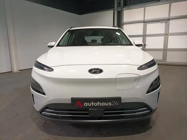 Hyundai Kona view 2