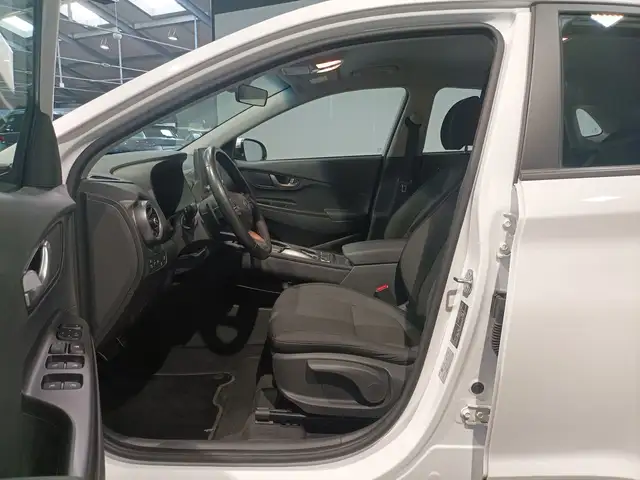 Hyundai Kona view 8