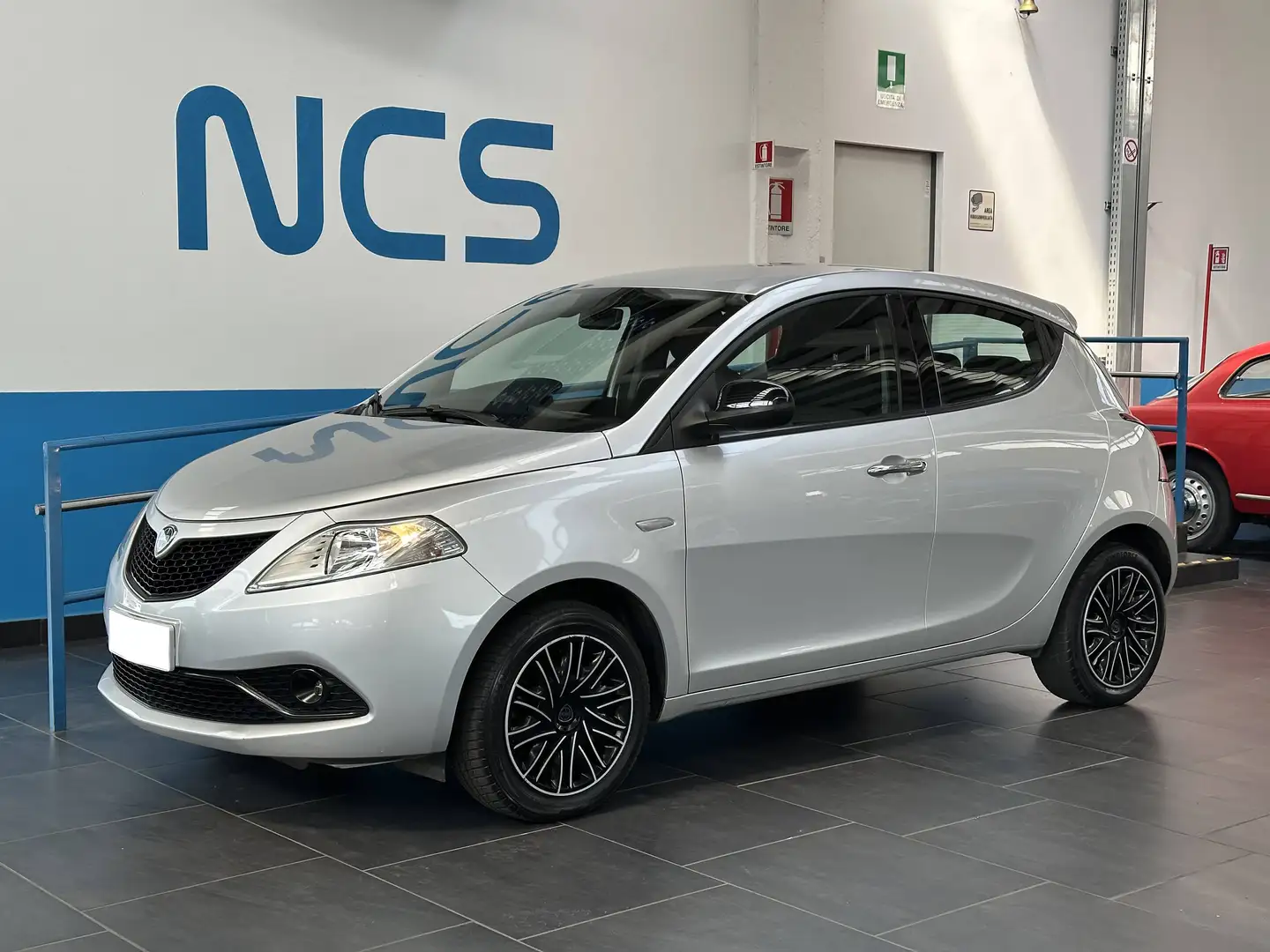 Lancia Ypsilon 1.2 Gold S&S 69CV NEOPATENTATI Argento - 2