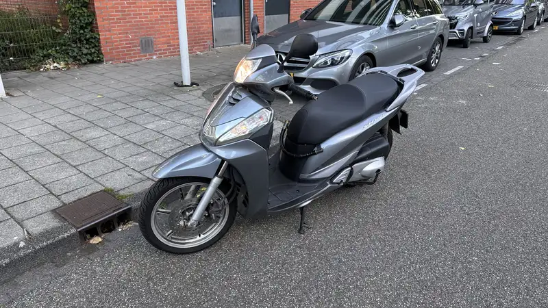 Honda SH 300
