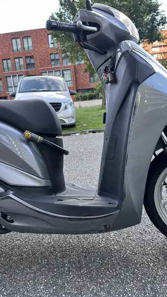 Honda SH 300 - foto 5