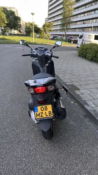 Honda SH 300 - foto 7
