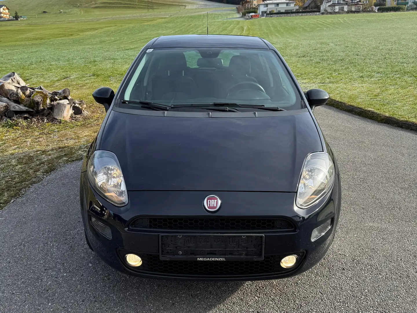 Fiat Punto 1,2 - Zahnriemen, Bremsen, Pickerl vor 500 KM NEU. Schwarz - 2