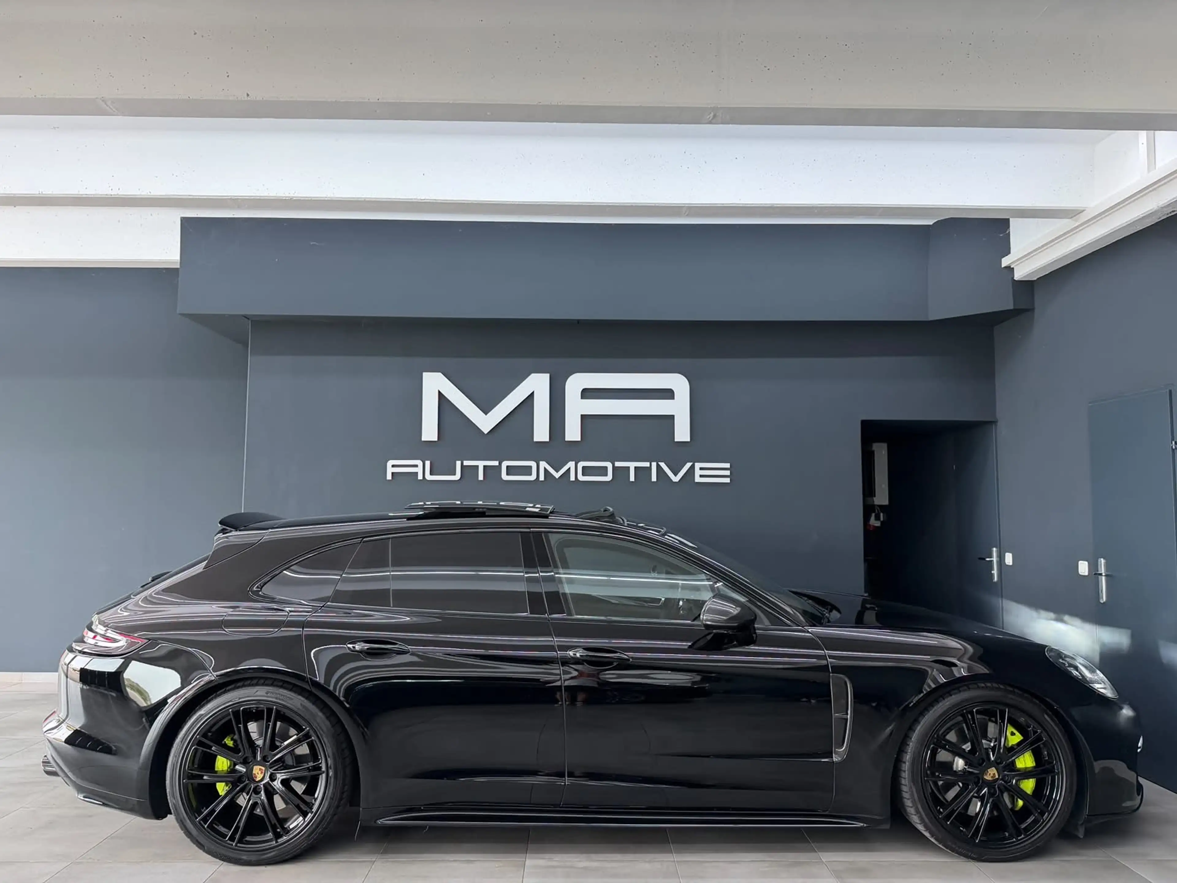Porsche Panamera 4 E-Hybrid Sport Turismo *SPORTD*PANO*360*BOSE*TV*18WEGE*SOFT*UVM* — photo 10
