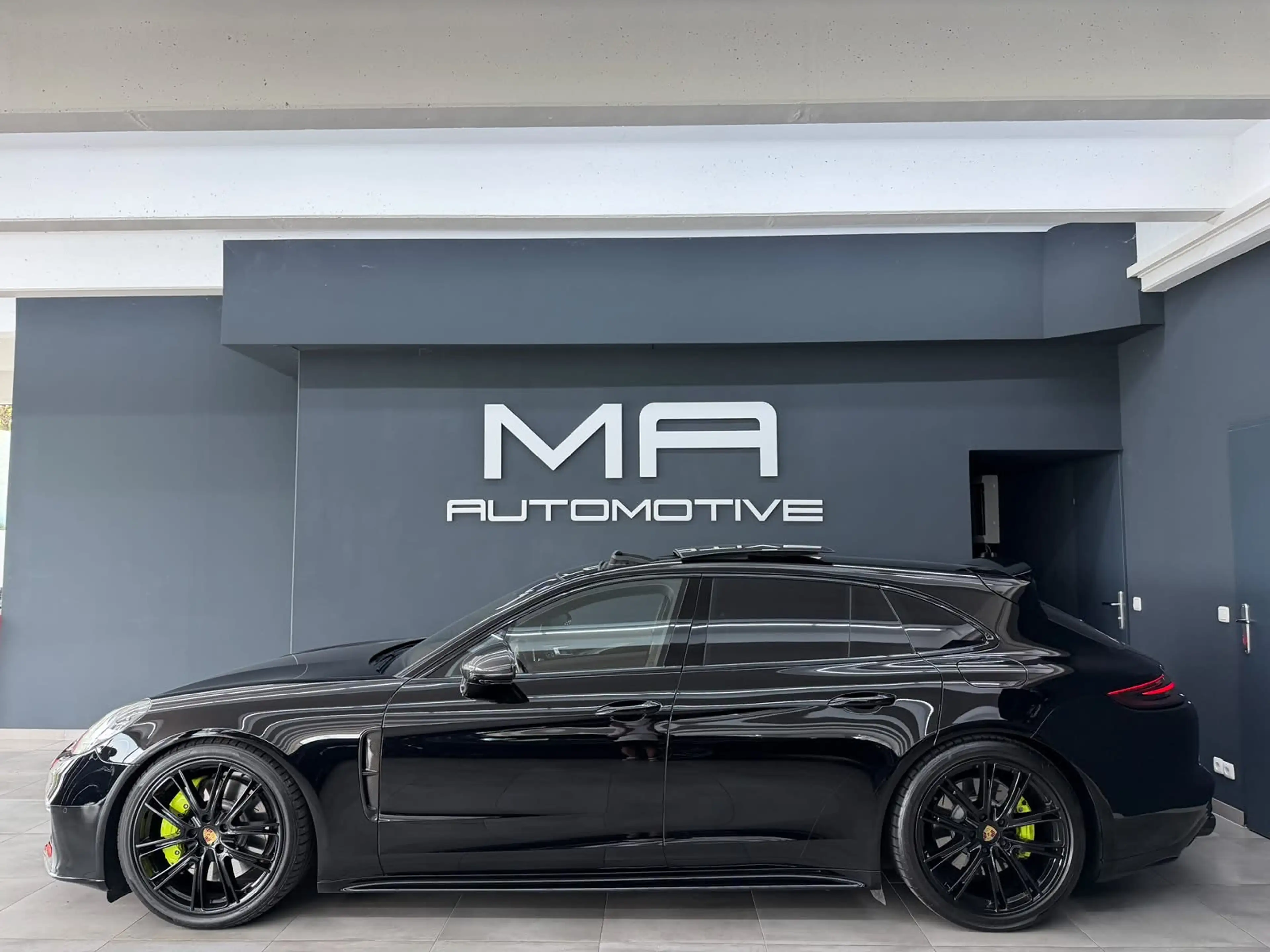 Porsche Panamera 4 E-Hybrid Sport Turismo *SPORTD*PANO*360*BOSE*TV*18WEGE*SOFT*UVM* — photo 9
