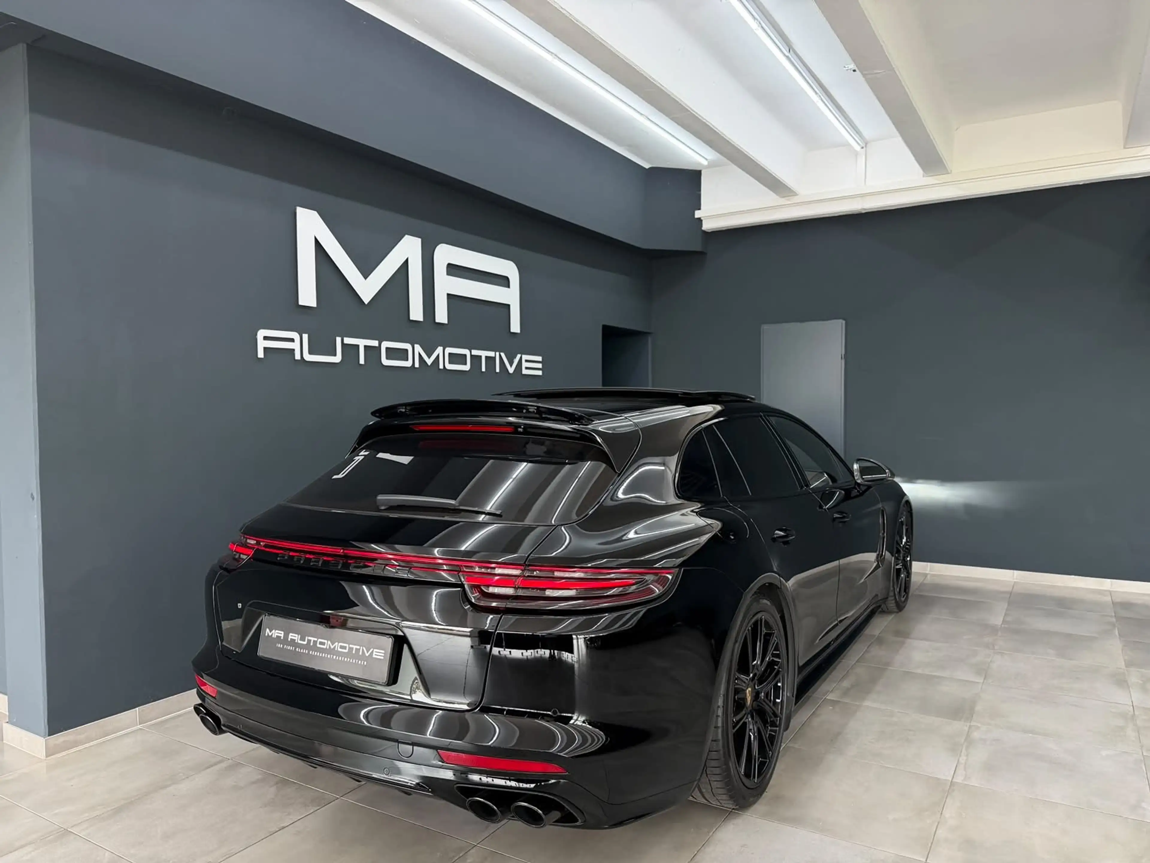 Porsche Panamera 4 E-Hybrid Sport Turismo *SPORTD*PANO*360*BOSE*TV*18WEGE*SOFT*UVM* — photo 11