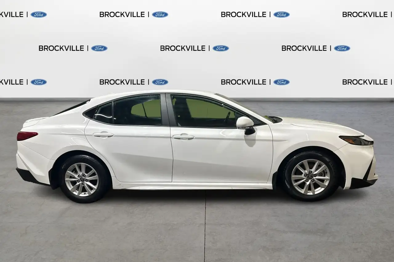 Toyota Camry снимка Toyota Camry