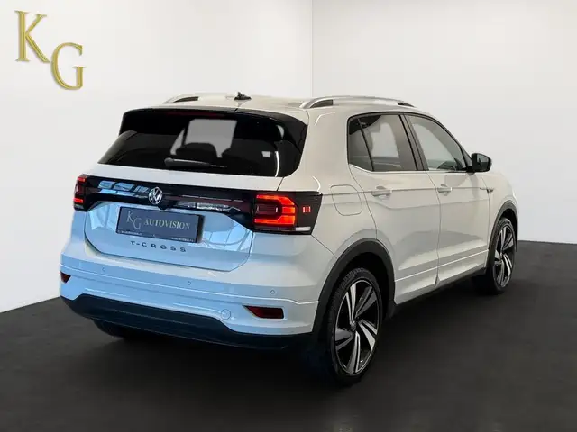 Volkswagen T-Cross view 7