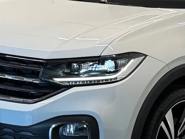 Volkswagen T-Cross view 12
