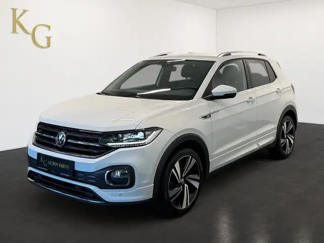 Volkswagen T-Cross view 2