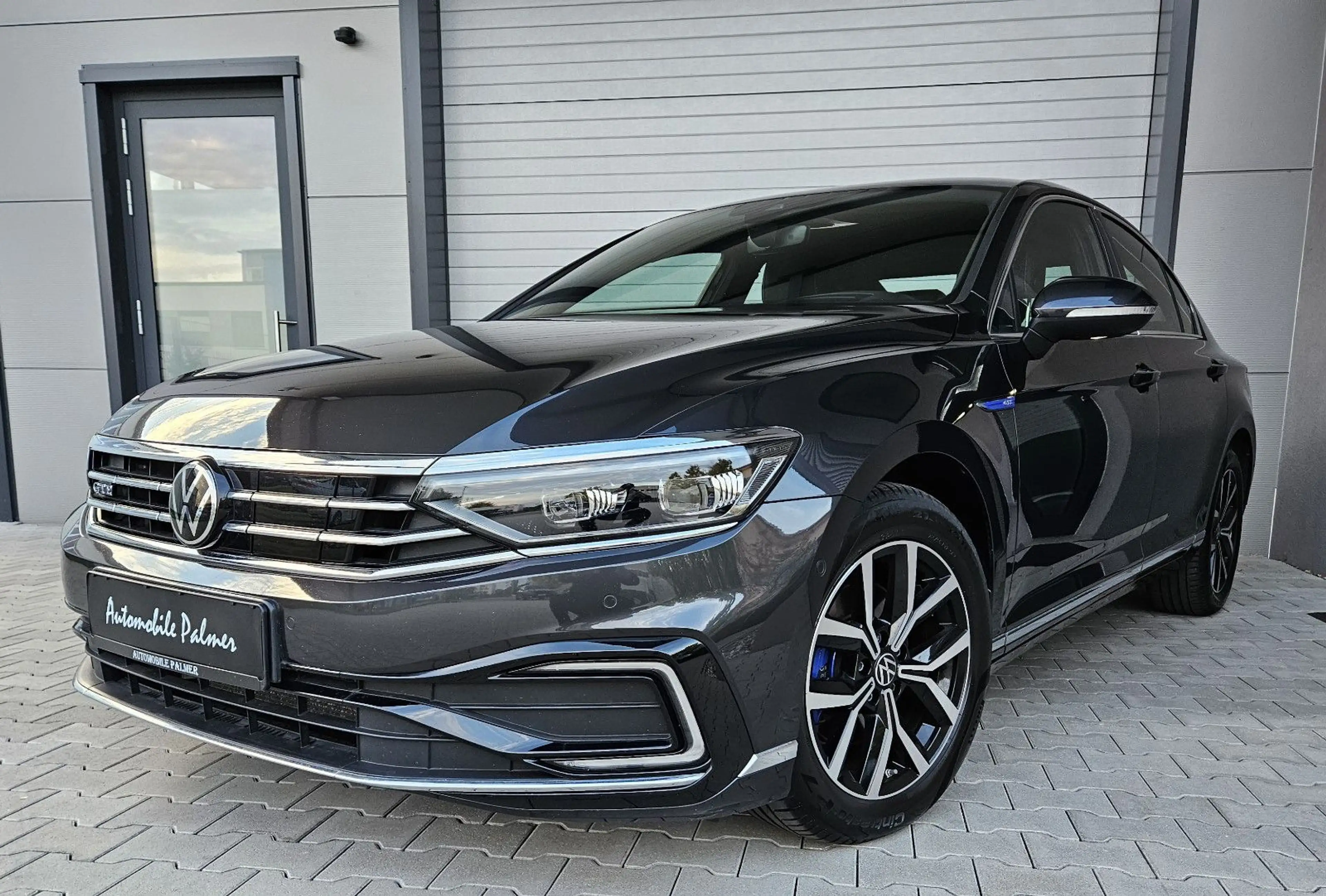 Volkswagen Passat 1.4 TSI GTE Vollleder HUD 1Hand
