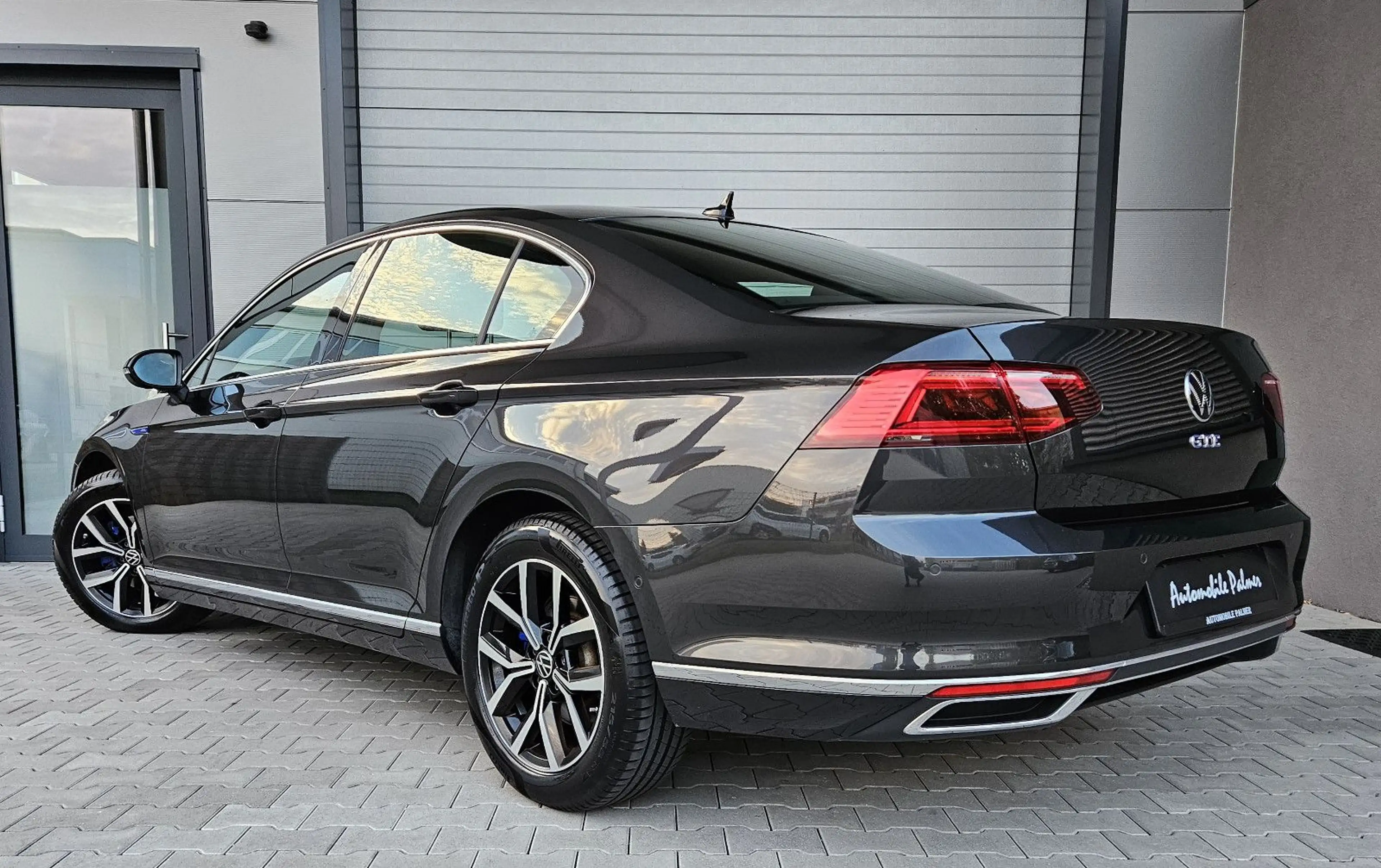 Volkswagen Passat 1.4 TSI GTE Vollleder HUD 1Hand — photo 3