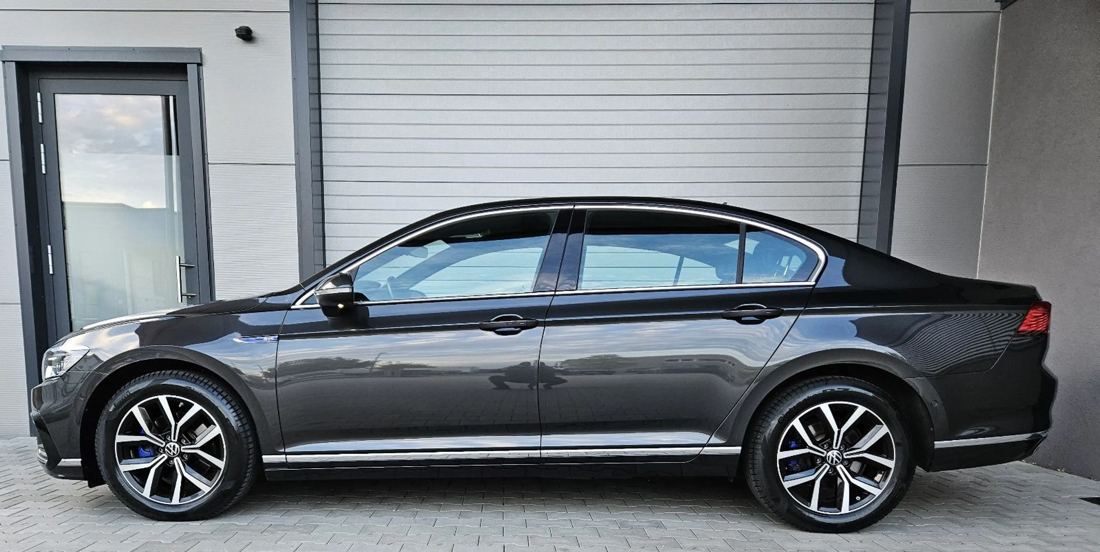 Volkswagen Passat 1.4 TSI GTE Vollleder HUD 1Hand — photo 4