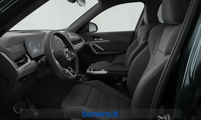 BMW X1 view 4