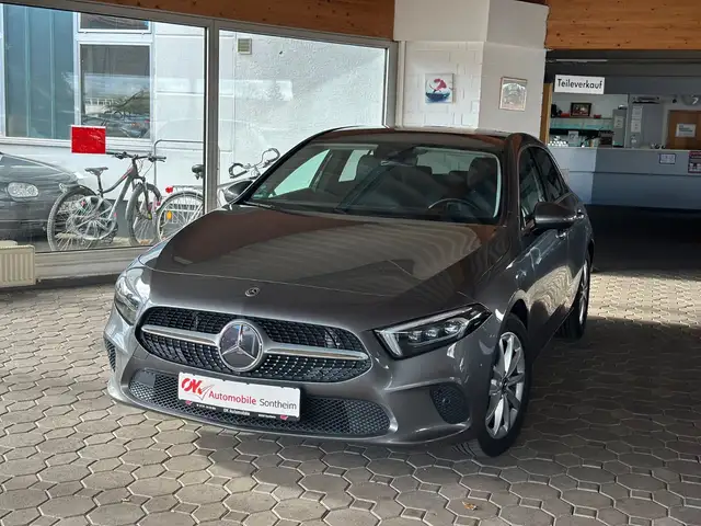 Mercedes-Benz A 220 A220 Progressive 7G*PDC*Spur*LED*Nav*Widescreen