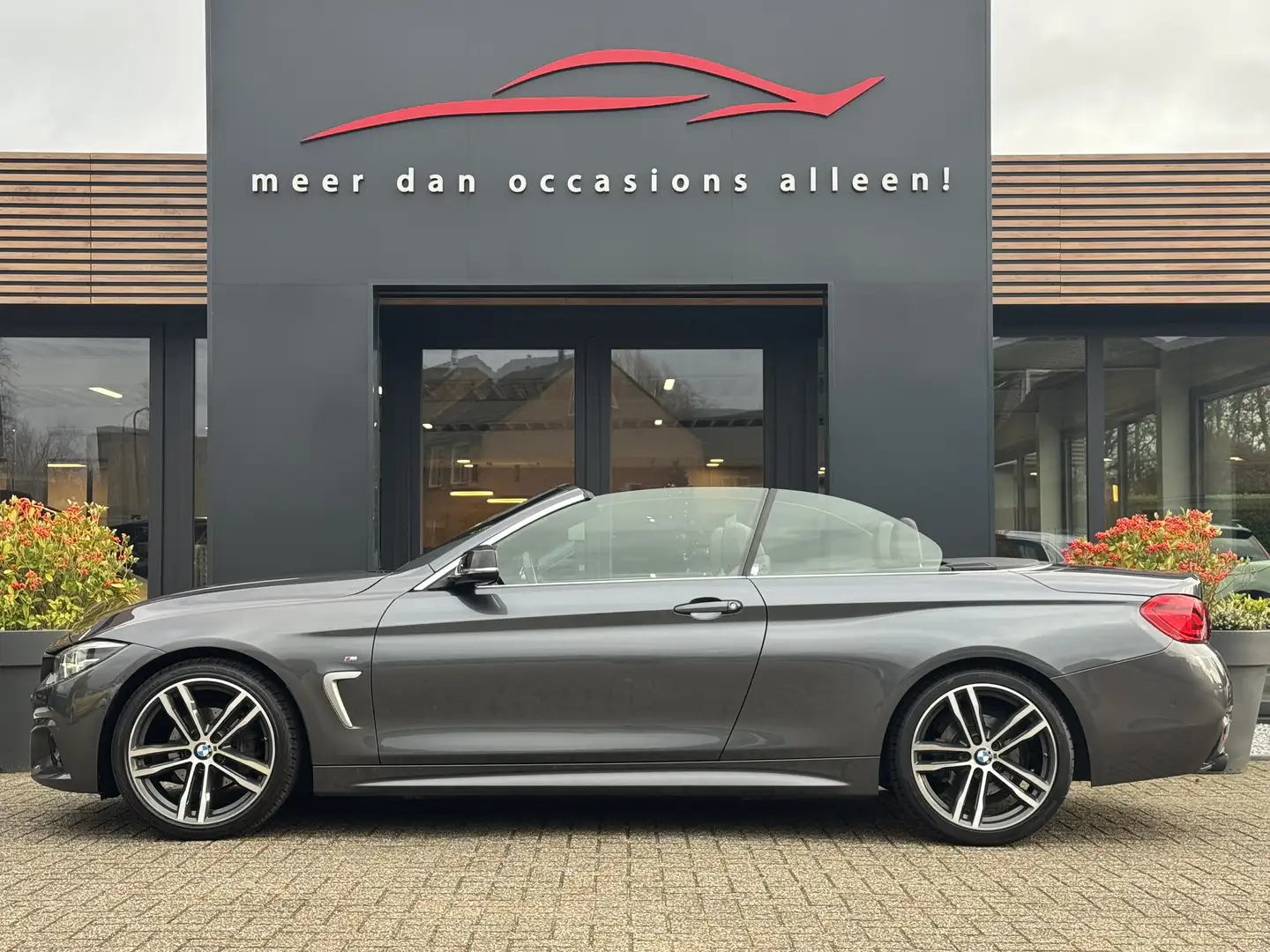BMW 420 4 serie 420i Cabrio M-Sport Grau - 2