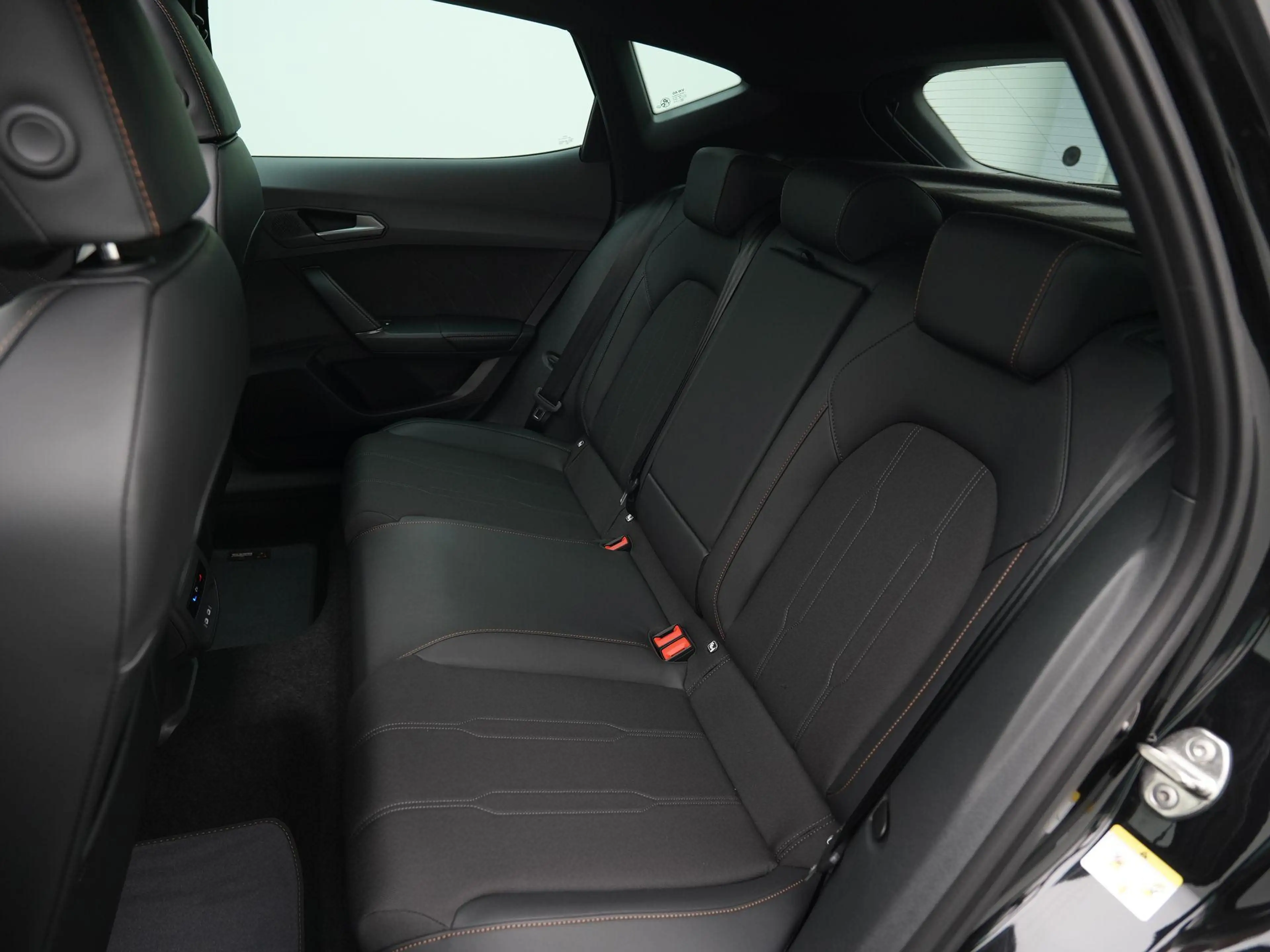 CUPRA Formentor 1.5 TSI 204pk e-Hybrid Business | Full-LED koplamp — photo 9