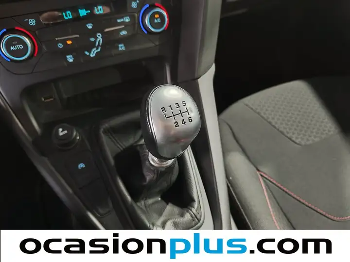 Ford Focus 1.0 Ecoboost ST-Line 2018, foto 6