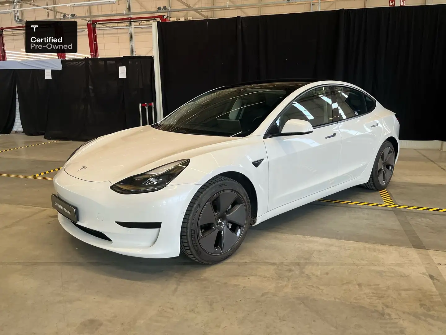 Tesla Model 3 Standard Range/Certified Pre owned Wit - 1