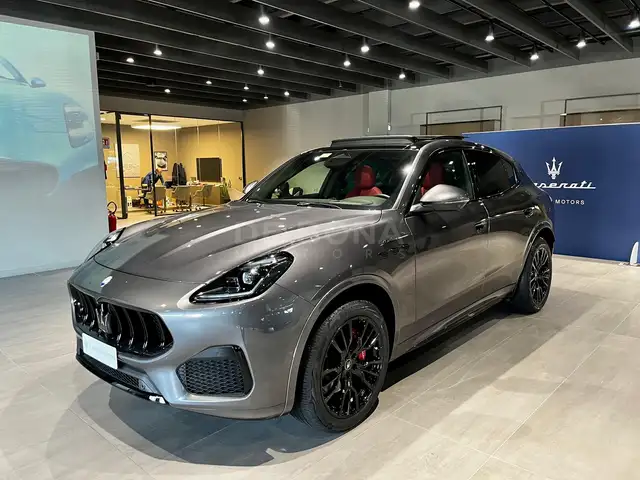 Maserati Grecale 2.0 mhev modena 330cv auto