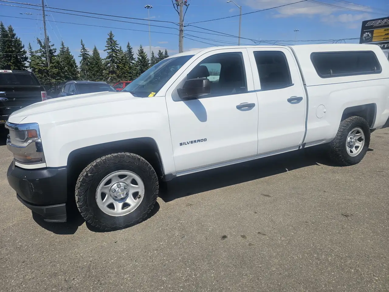 Chevrolet Silverado 1500 снимка Chevrolet Silverado 1500