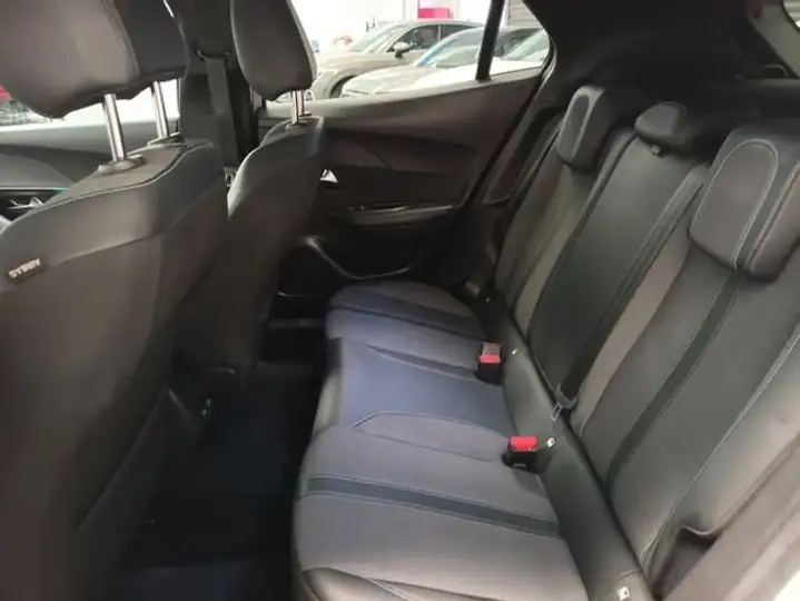Peugeot 2008 N2008 Allure PureTech S&S 6 Vel. MAN 2023, foto 9