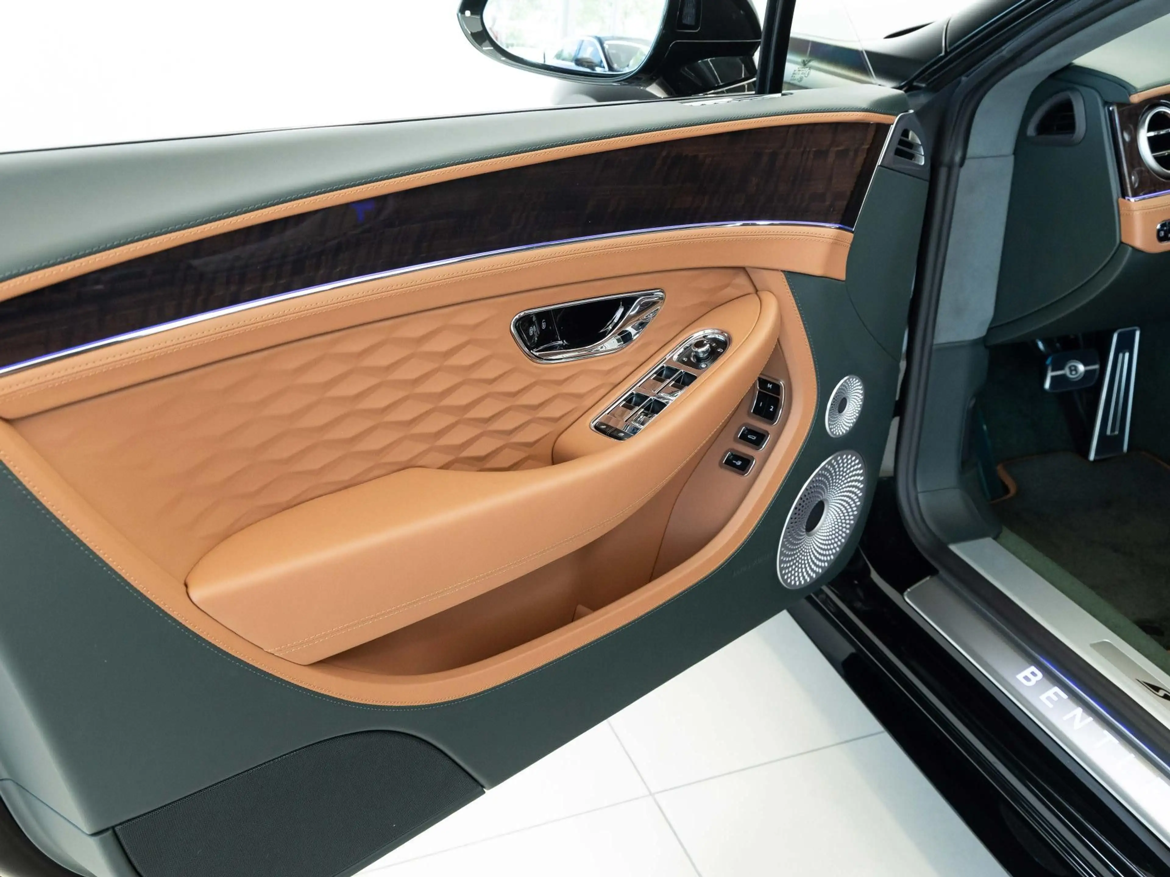 Bentley Continental NEW Continental GT S BENTLEY MANNHEIM — photo 13