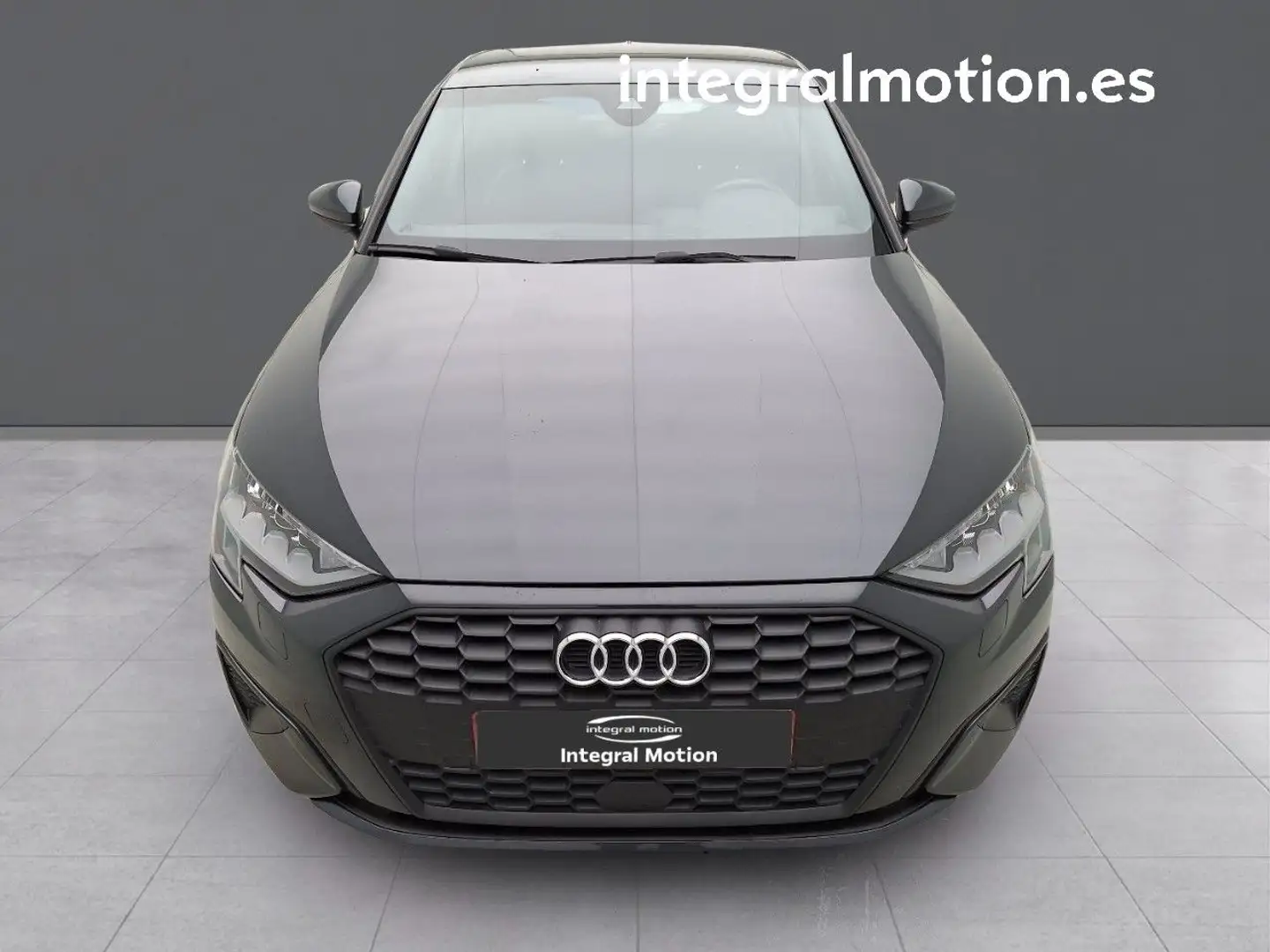 Audi A3 Sportback 30TDI Gris - 2