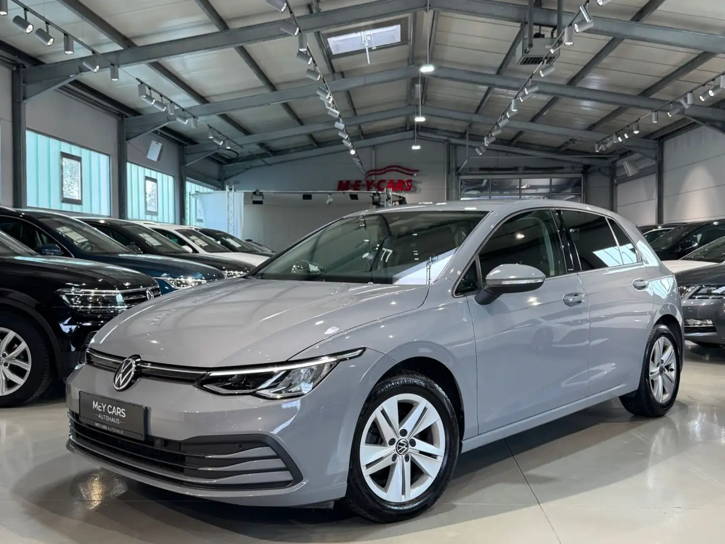 Volkswagen Golf VIII Lim. 2.0 TDI*Life*ACC*VIRTUAL*LED*MWST Grau - 1