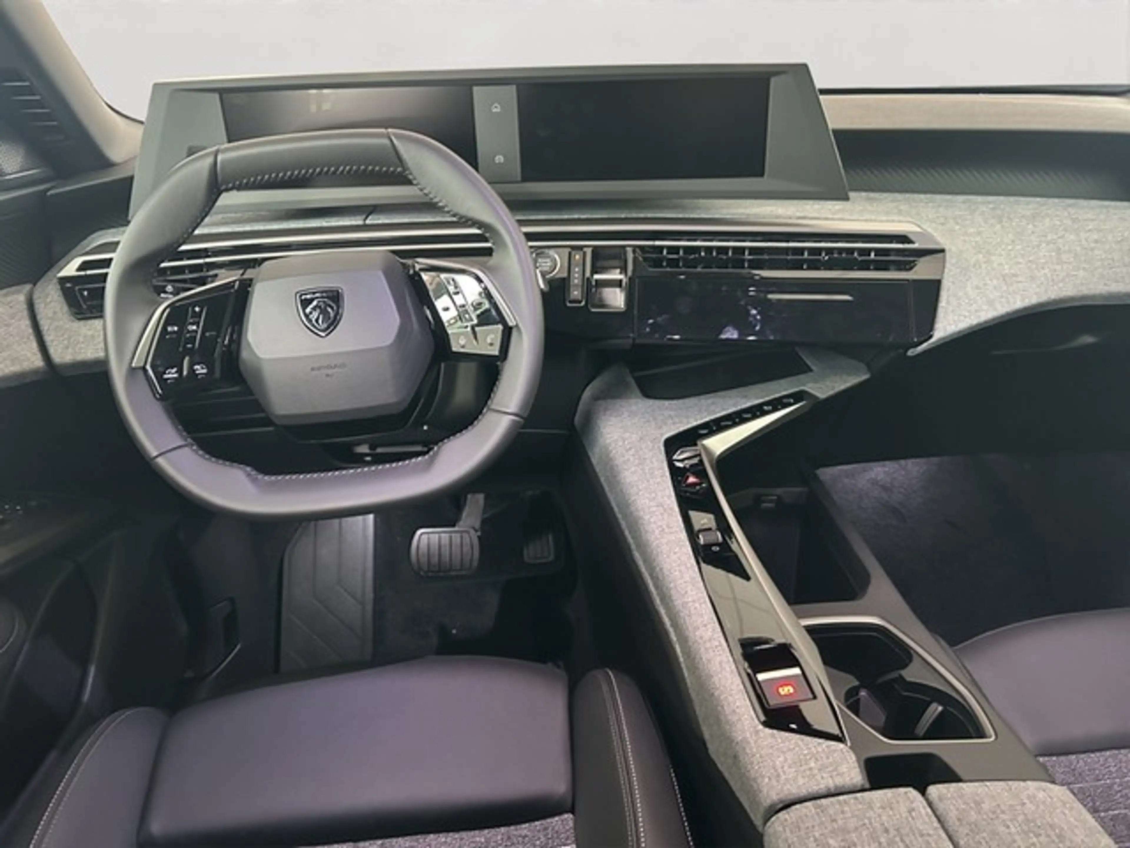 Peugeot 5008 GT HYBRID 136 E-DSC6 — photo 10