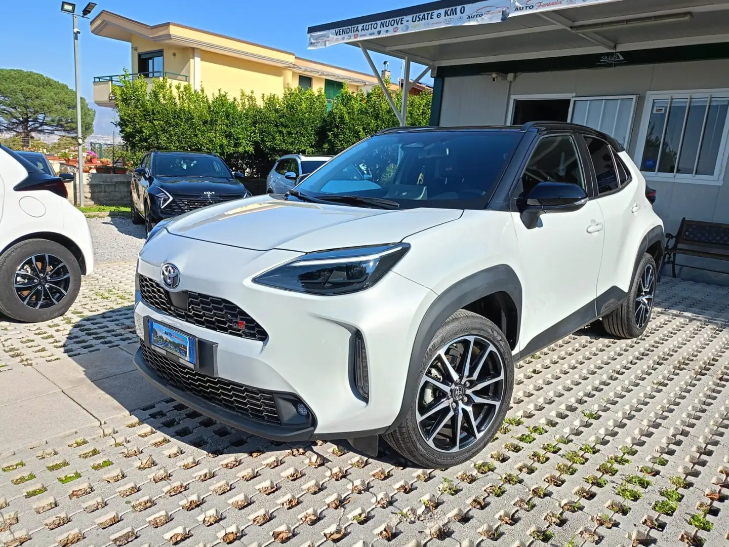 Toyota Yaris Yaris 1.5 130 Hybrid 5 porte GR Sport Gris - 1