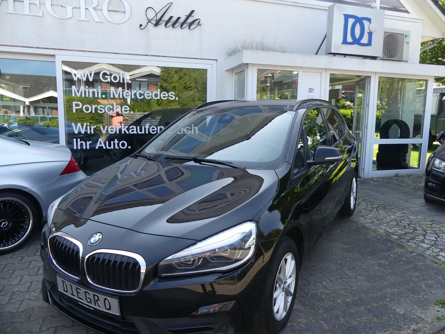BMW 218 218i Active Tourer Advantage * Automatik Zwart - 1
