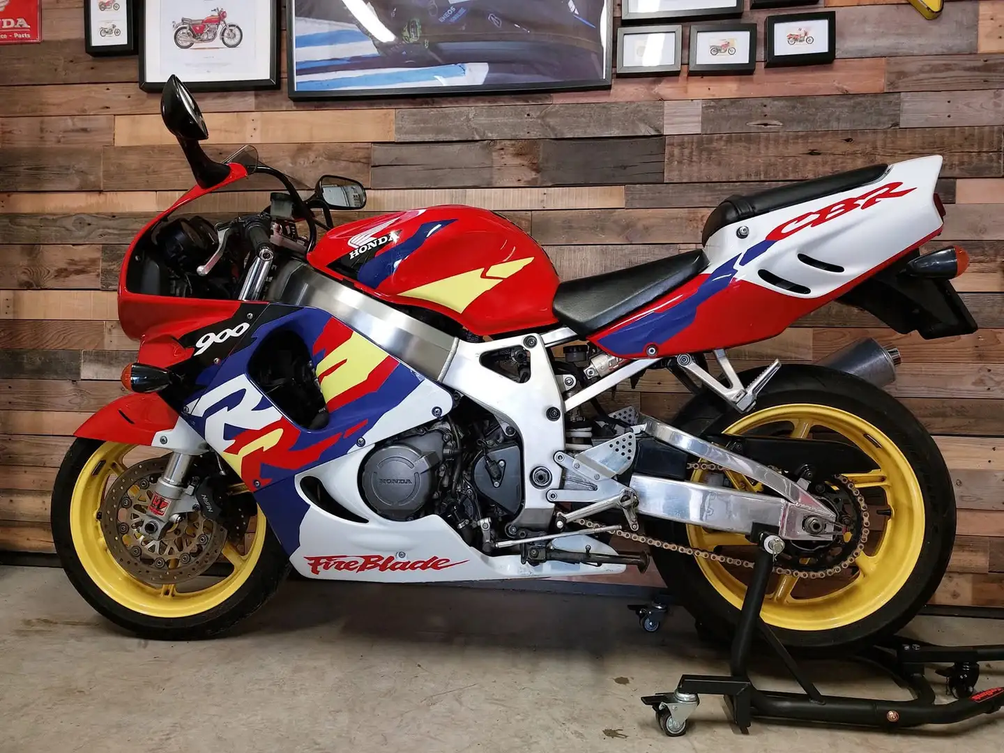 Honda CBR 900 Rouge - 2