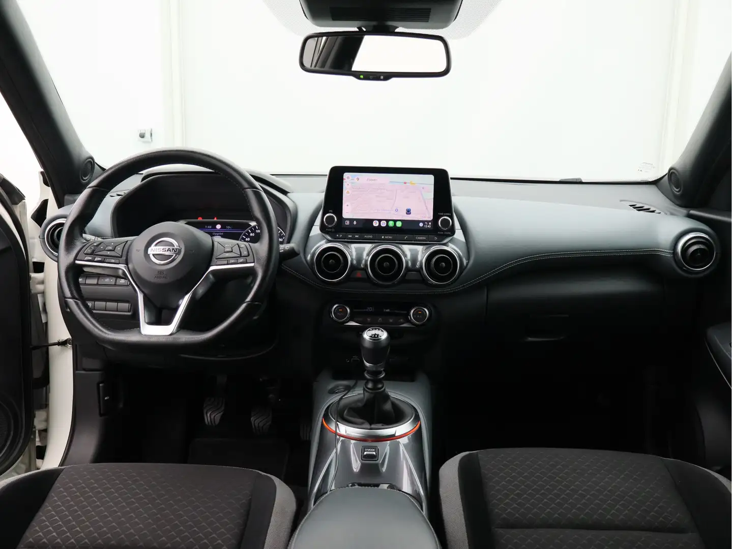 Nissan Juke 1.0 DIG-T N-Connecta/ lage km/ achteruitrijcamera! Blanco - 2