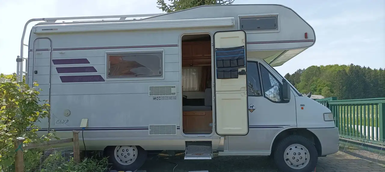 Fiat Ducato Wohnmobil ALKOVEN HYMER 514, foto 1