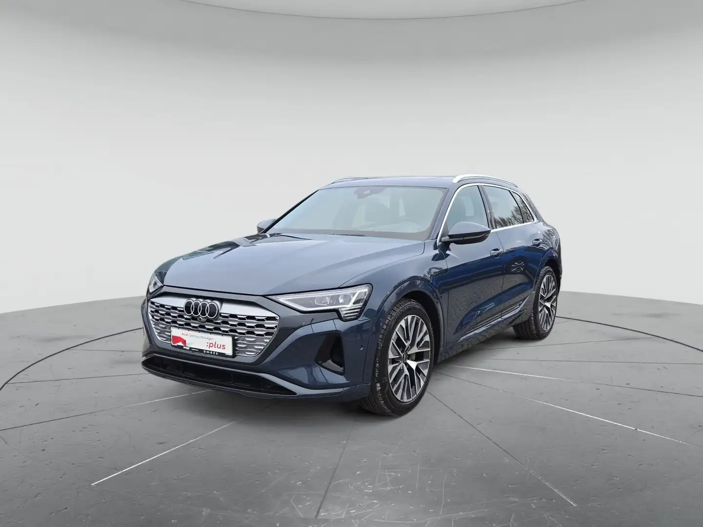 Audi Q8 e-tron advanced 55, LEDER/MATRIX/LUFT/PANO/AH Blau - 2