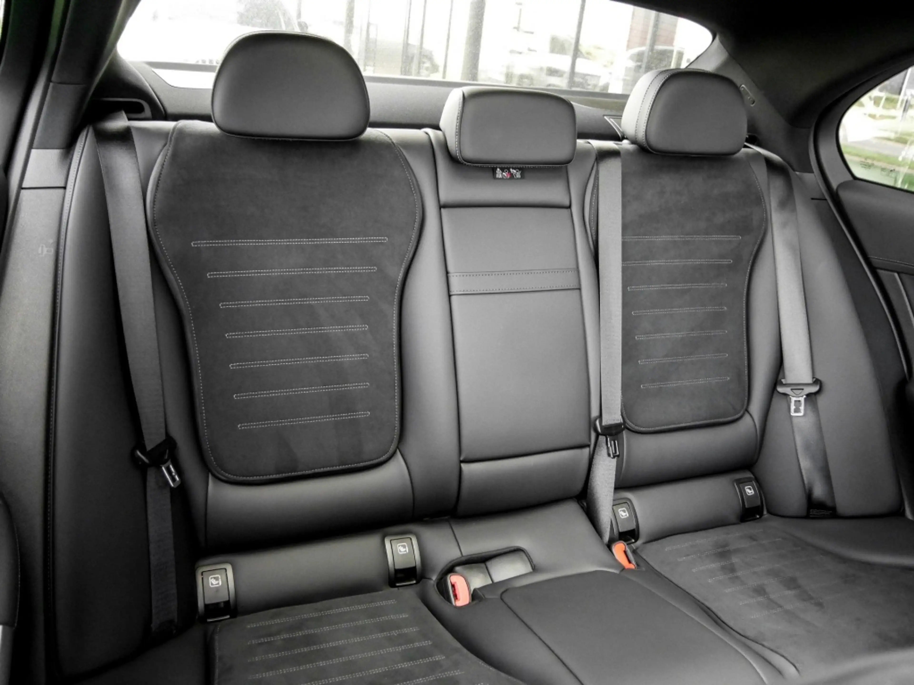 Mercedes-Benz C 200 AMG-Sport/Pano/360/Burm/StdHz/DIGITAL/Memo — photo 5