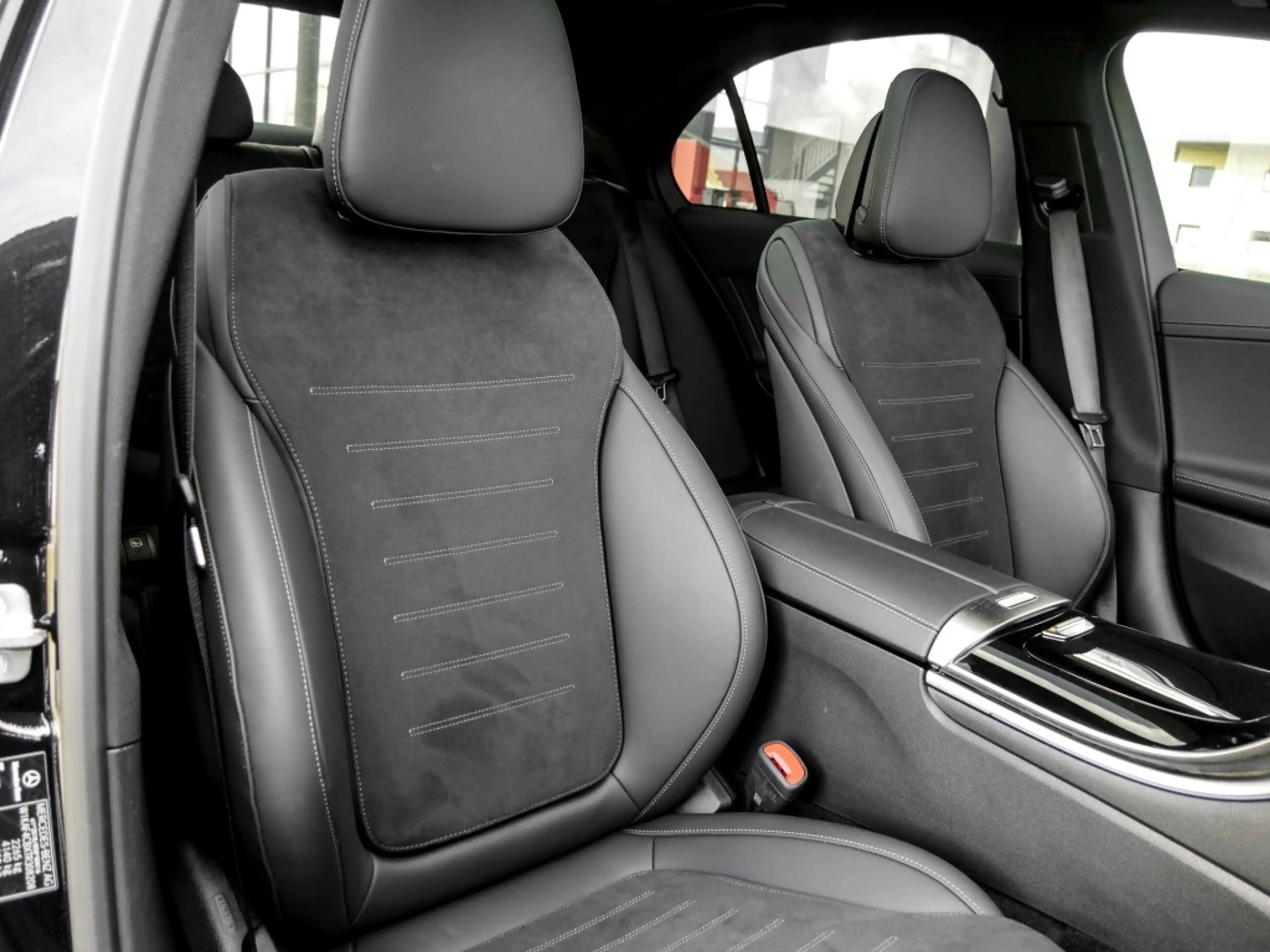 Mercedes-Benz C 200 AMG-Sport/Pano/360/Burm/StdHz/DIGITAL/Memo — photo 7