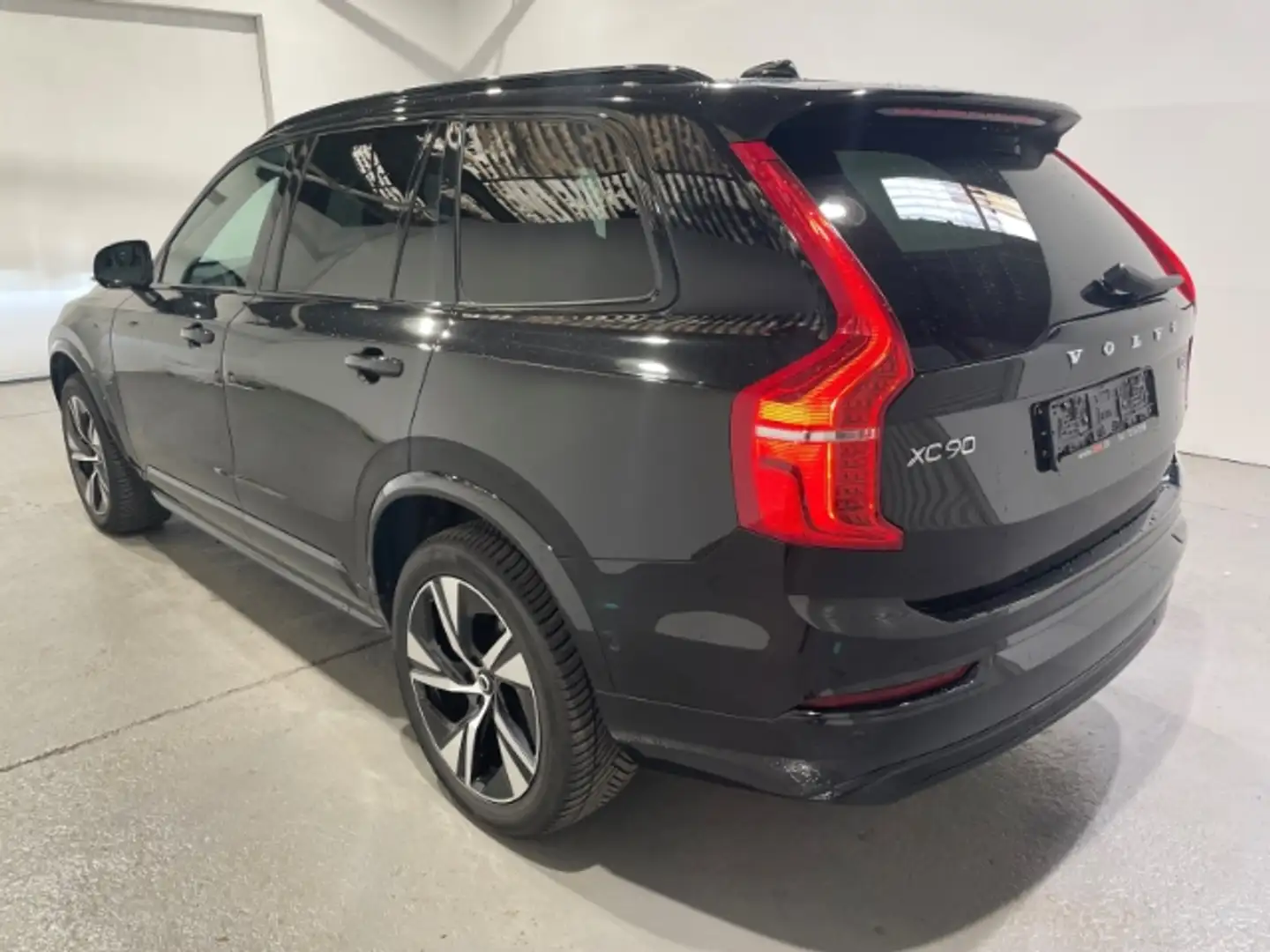 Volvo XC90 B5 Diesel AWD R Design Automatik EU6d Schwarz - 2