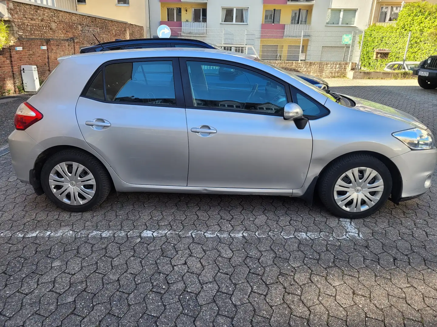 Toyota Auris 1.6 Executive - 2