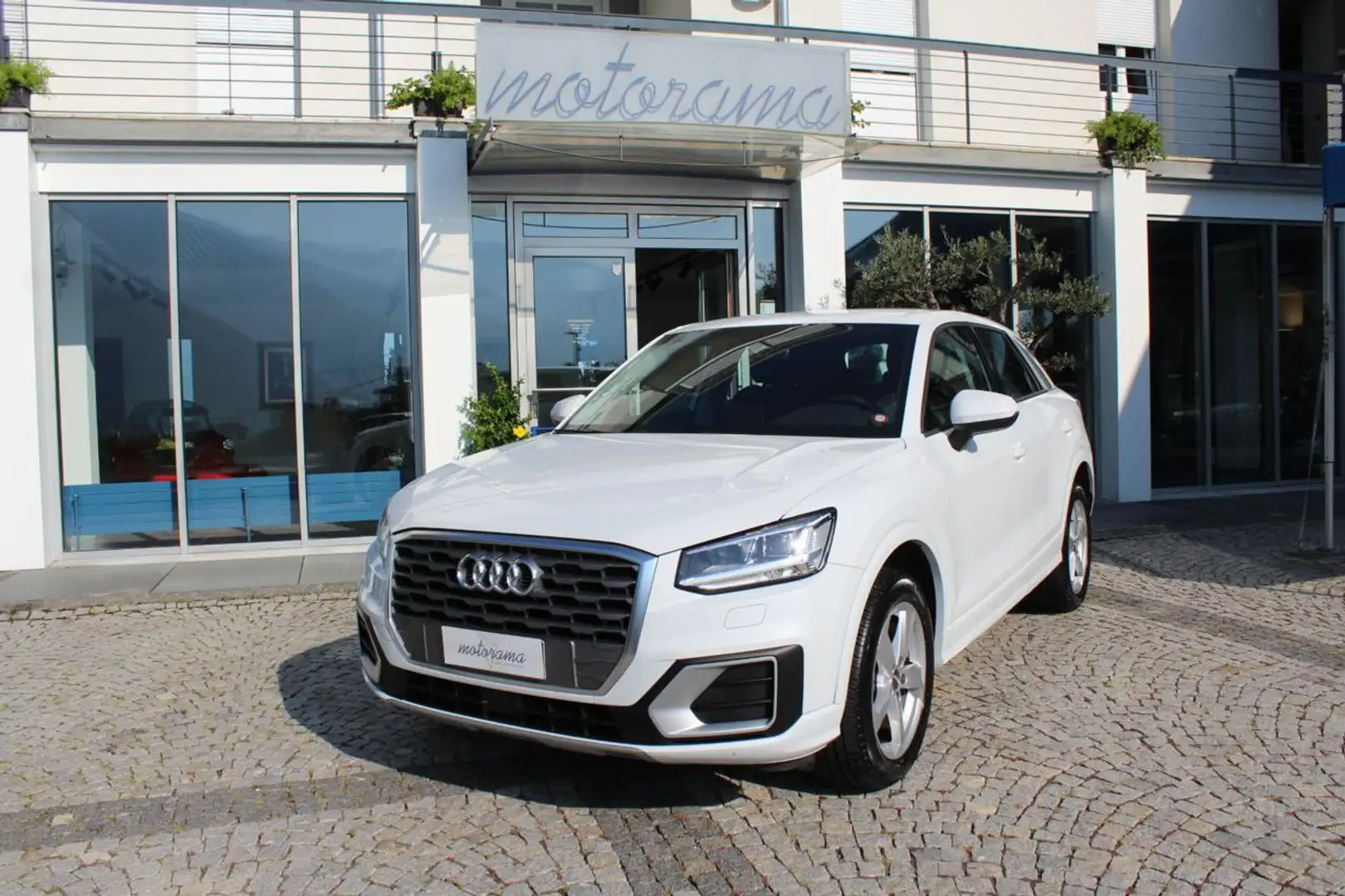 Audi Q2 30 TDI S tronic Identity Black Blanc - 1
