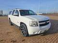 Chevrolet Suburban LT 5.3L V8 325PK Weiß - thumbnail 5