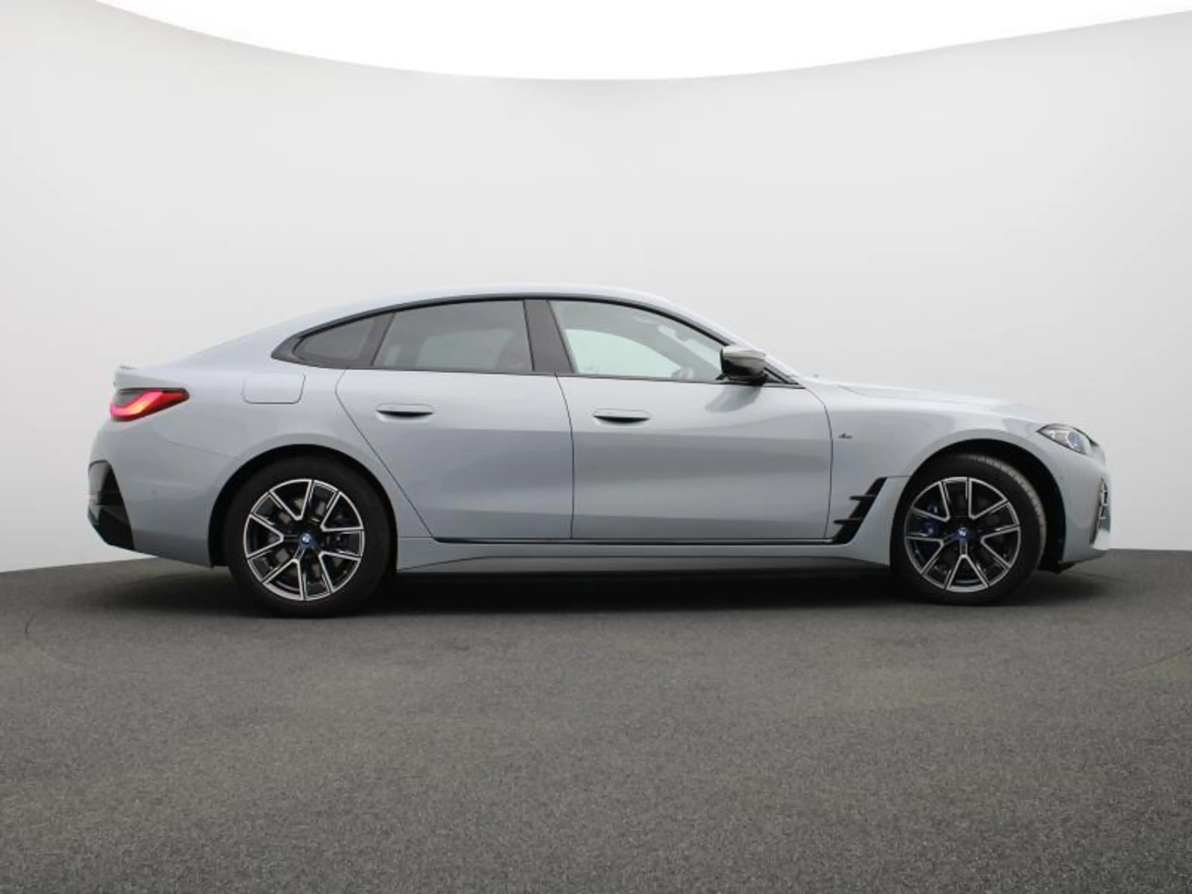 BMW i4 Gran Coupé - M Pack — photo 3