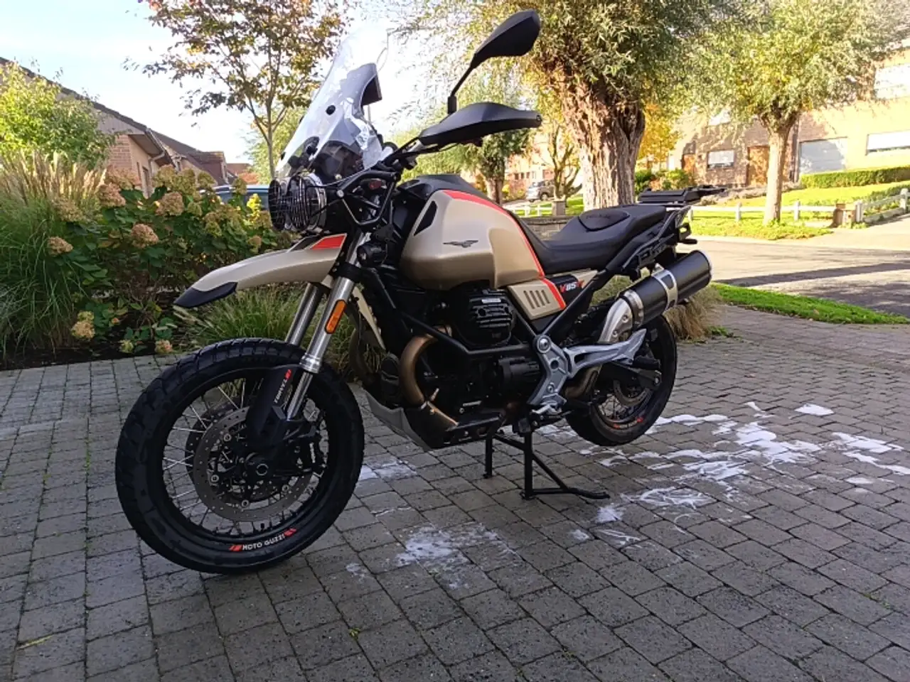 Moto Guzzi V 85 TT
