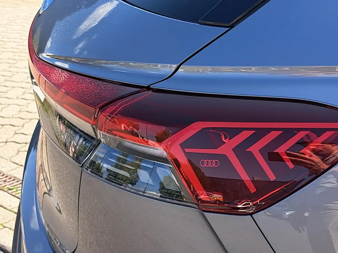 Audi Q4 40 WÄRMEPU NAV LED 19" PDC SHZ, миниатюра 27
