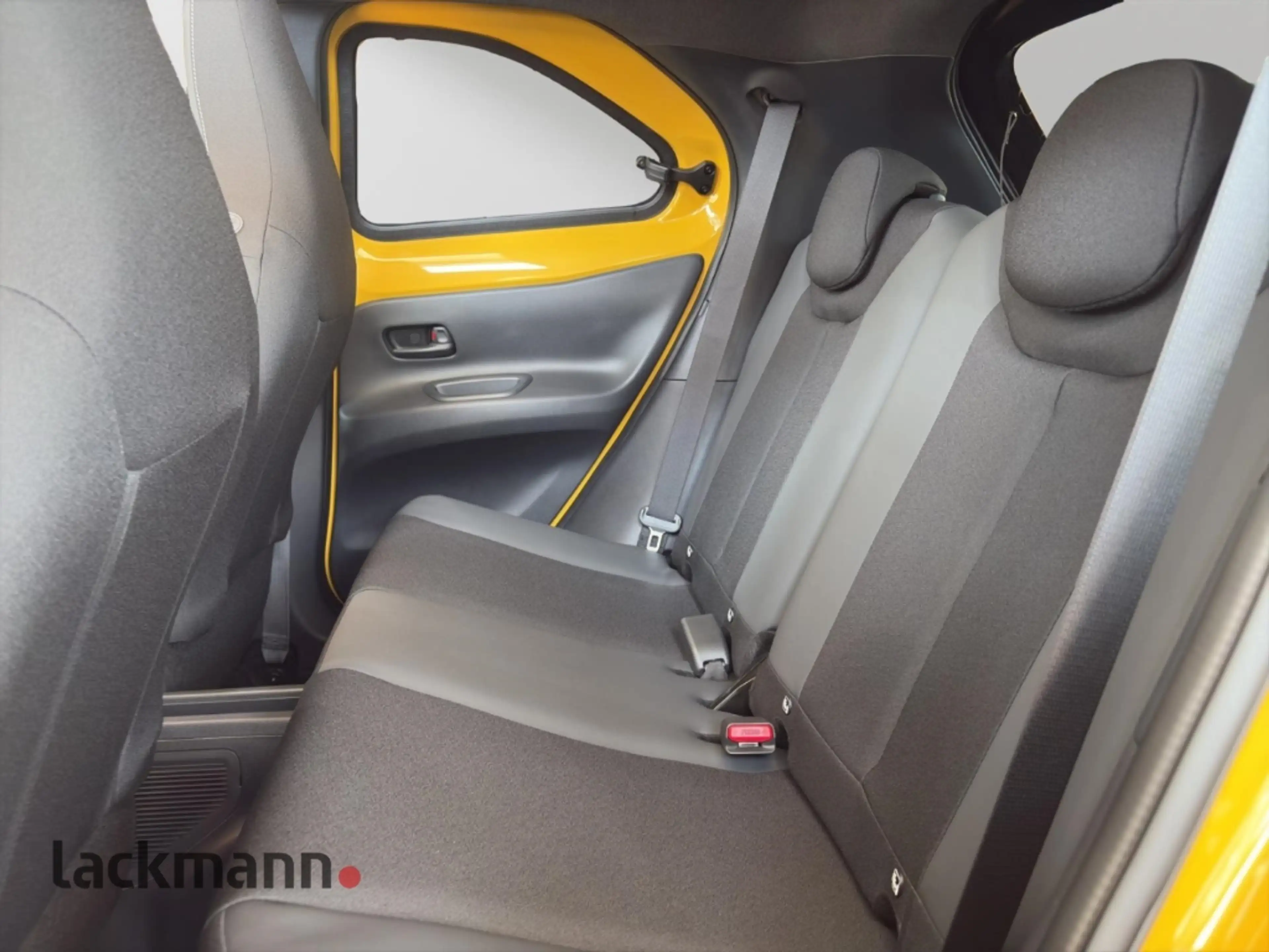 Toyota Aygo X Hybrid GR SPORT 1.5 — photo 9
